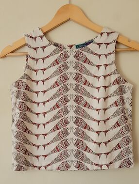 Bombay Paisley Women's Sleeveless Button Back Sardine Fish Print Linen Tank XS